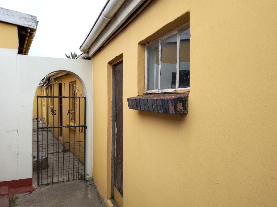 2 Bedroom Property for Sale in New Brighton Eastern Cape